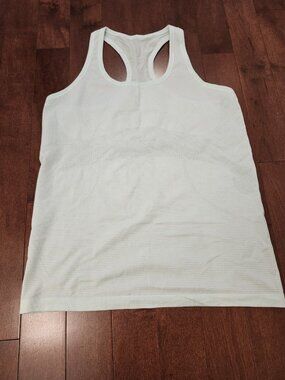 Lululemon women's swiftly tank top in size 12